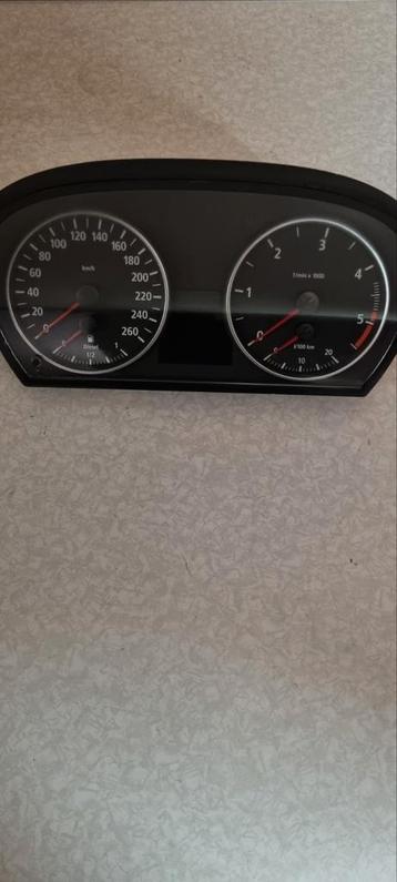 UPGRADE TELLERKLOKKEN TACHO BMW  E90 E91 E92 E93 E beschikbaar voor biedingen