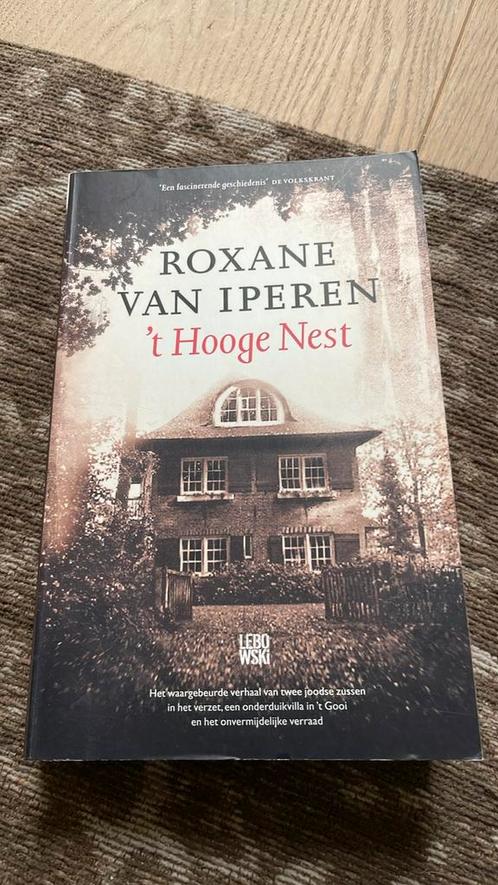 ‘T hooge nest Roxane van Iperen, Boeken, Historische romans, Gelezen, Ophalen of Verzenden