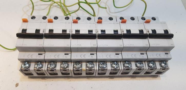 Holec Groepenkast Aardlekautomaat Alamat B6 30mA (6x), Hobby en Vrije tijd, Elektronica-componenten, Gebruikt, Ophalen of Verzenden