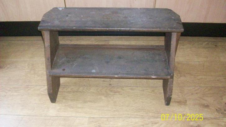 Zeer solide antiek trapje / opstap, Doe-het-zelf en Verbouw, Ladders en Trappen, Gebruikt, Trap, Minder dan 2 meter, Ophalen