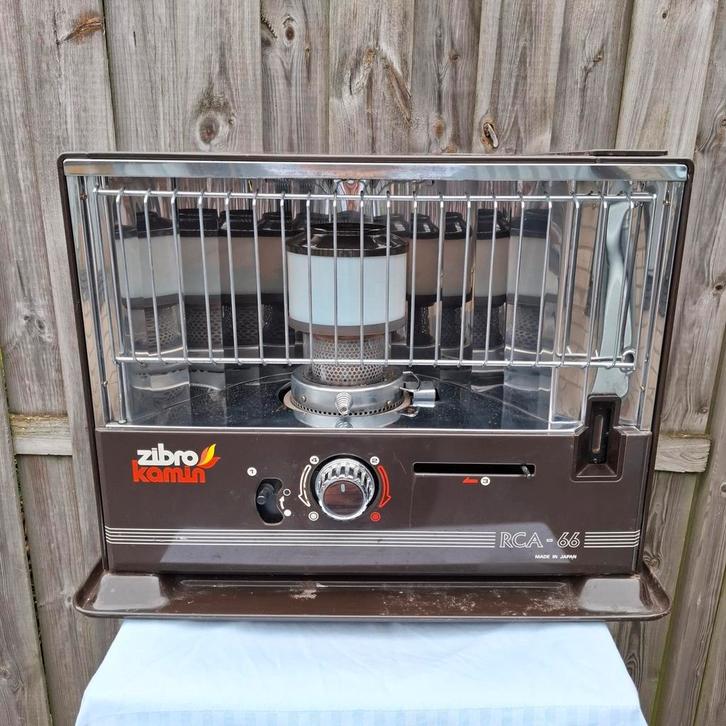 Zibro RCA 66 made in Japan, lont petroleumkachel 2.5KW, Huis en Inrichting, Kachels, Zo goed als nieuw, Petroleumkachel, Overige brandstoffen
