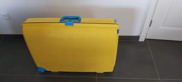 Grote gele solide Carlton koffer 75*57*25 cm beschikbaar voor biedingen