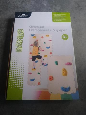 Klimmuur , 3 panelen, modulair. Nieuw beschikbaar voor biedingen