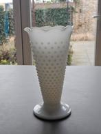 Vintage Melkglas Vaas met Schulprand en Noppen, Ophalen of Verzenden