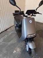 Yadea G5 Bromscooter NIEUW, Ophalen, Maximaal 45 km/u, Elektrisch, Nieuw