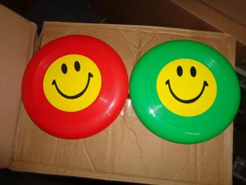 PARTIJ FRISBEE SMILE ROOD EN GROEN 20CM beschikbaar voor biedingen
