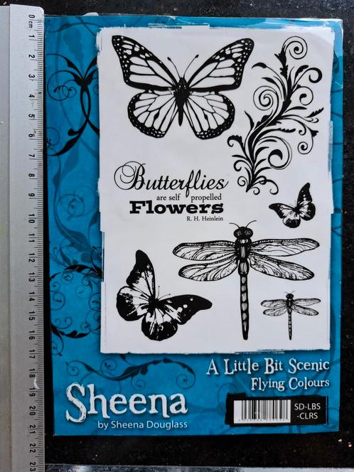 SHEENA DOUGLASS RUBBER STEMPELS VLINDER LIBELLE NATUUR, Hobby en Vrije tijd, Stempelen, Nieuw, EZ-mounted stempel, Ophalen of Verzenden