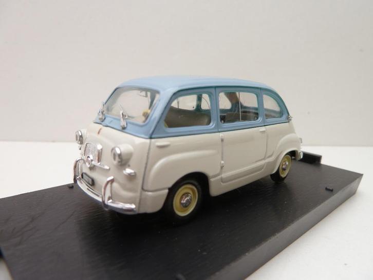 Fiat 600 Multipla '' Brumm models '', Hobby en Vrije tijd, Modelauto's | 1:43, Zo goed als nieuw, Auto, Overige merken, Ophalen of Verzenden