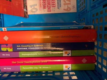 Zorgstudieboeken set: Anatomie, Fysiologie, Pathologie  beschikbaar voor biedingen