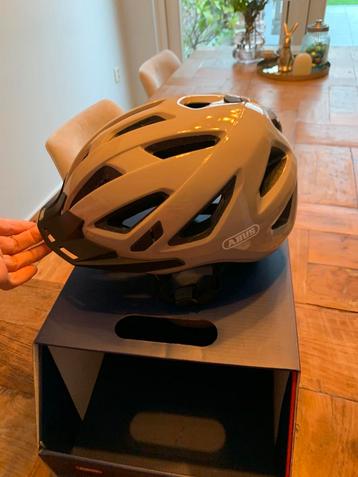 Abus Urban-I 3.0 fietshelm, grijs beschikbaar voor biedingen