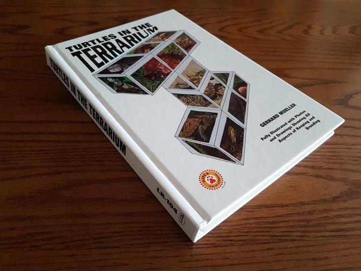 TURTLES IN THE TERRARIUM - Gerhard Mueller (SCHILDPADDEN), Boeken, Dieren en Huisdieren, Zo goed als nieuw, Reptielen of Amfibieën