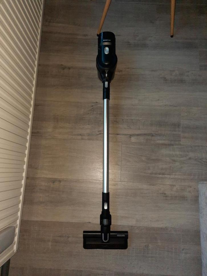 Inventum steelstofzuiger  (zgan), Witgoed en Apparatuur, Stofzuigers, Zo goed als nieuw, Stofzuiger, Minder dan 1200 watt, Reservoir