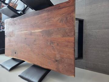 Living massief teakhout eettafel set beschikbaar voor biedingen