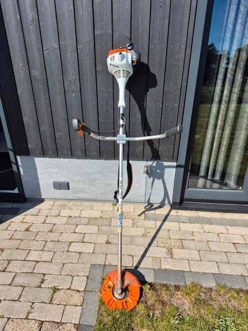 Stihl bosmaaier met brandstof, Tuin en Terras, Bosmaaiers, Zo goed als nieuw, Benzine, Ophalen