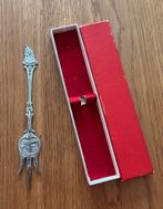 Cakeprikker, cakevork, vintage bestek, met pauw, Antiek en Kunst, Ophalen of Verzenden