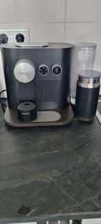 Nespresso, Ophalen, Gebruikt, Espresso apparaat, Koffiepads en cups