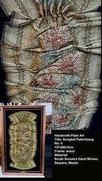 Handgemaakt Indonesisch Textielkunstwerk, Ophalen