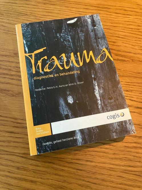 Boek: Trauma, Diagnostiek en Behandeling (Aarts en Visser), Boeken, Psychologie, Zo goed als nieuw, Klinische psychologie, Ophalen of Verzenden