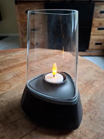 Nieuw zonder doos beschikbaar voor biedingen