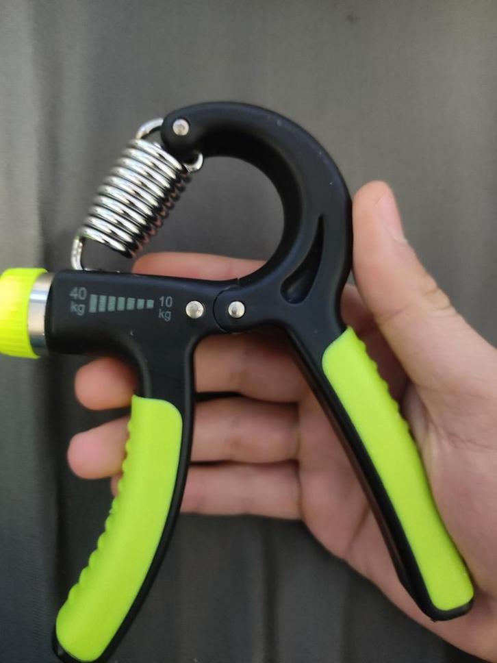 Grip Trainer - Verstelbaar tot 40kg, Sport en Fitness, Fitnessmaterialen, Nieuw, Overige typen, Armen, Ophalen of Verzenden