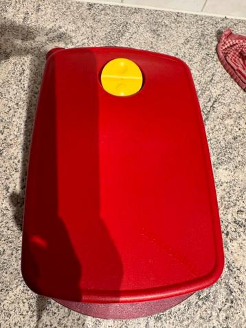 Tupperware Crystal Plus 3-vaks Magnetron Bak beschikbaar voor biedingen