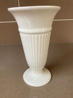 Wedgwood Edme vaas 17 cm, Huis en Inrichting, Woonaccessoires | Vazen, Overige kleuren, Aardewerk of Porselein, Ophalen of Verzenden