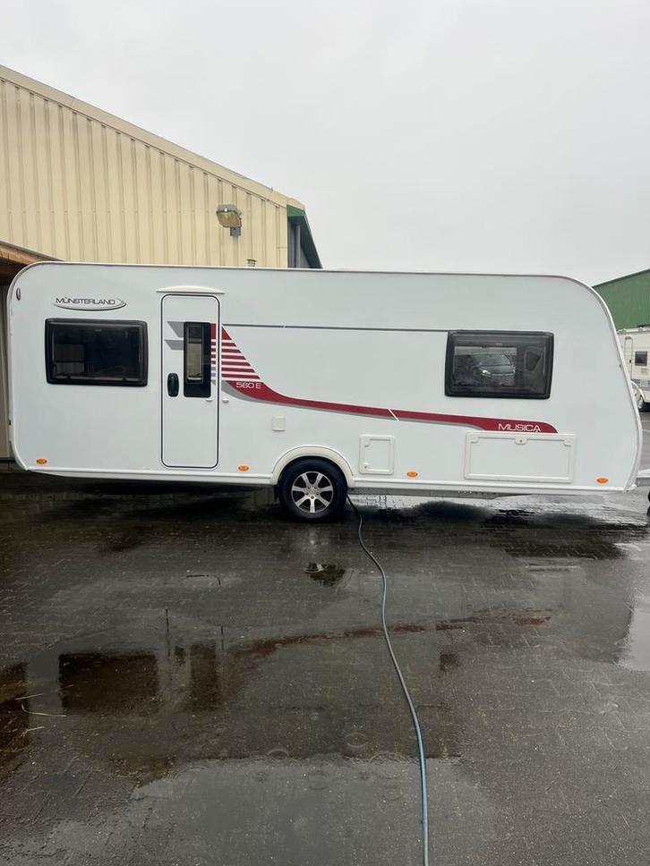 LMC Musica 2016! Enkele bedden!, Caravans en Kamperen, Caravans, Particulier, tot en met 5, Rondzit, LMC en Münsterland, 2 aparte bedden