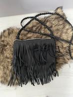 Zwart tasje met franjes, Ophalen of Verzenden, Zo goed als nieuw, Zwart, Schoudertasje