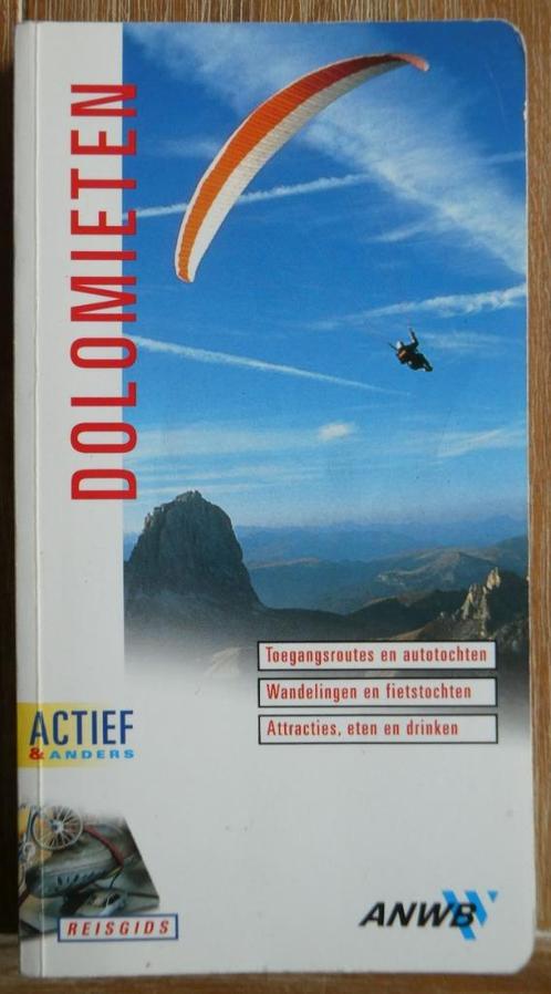 ANWB Actief en Anders Dolomieten - Italie, Boeken, Reisgidsen, Zo goed als nieuw, Reisgids of -boek, Europa, ANWB, Ophalen of Verzenden