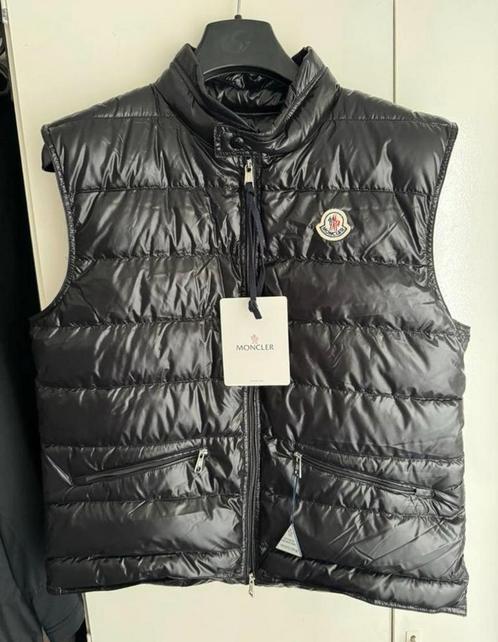 Moncler Gui Down Gilet, Kleding | Heren, Bodywarmers, Nieuw, Maat 48/50 (M), Zwart, Ophalen of Verzenden