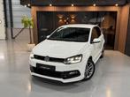 Volkswagen Polo 1.2 TSI 3x R-Line 110PK CRUISE/AIRCO/PDC/FUL, Auto's, Stof, Zwart, 4 cilinders, Wit