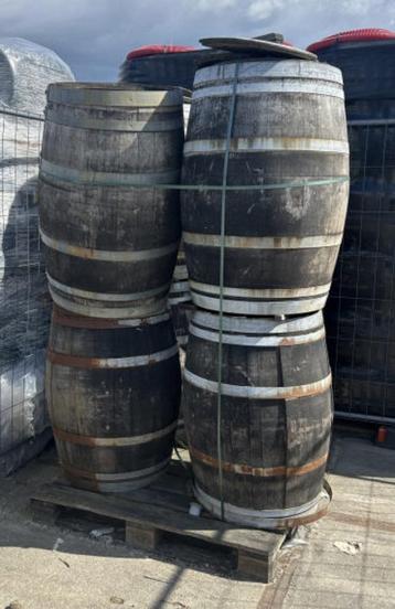10 eikenhouten regentonnen – 225 liter  beschikbaar voor biedingen