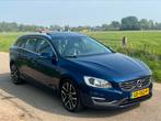 Volvo V60 D4 181pk Start/stop Geartronic 2015 APK 04-2024, Auto's, Origineel Nederlands, Te koop, 5 stoelen, 750 kg