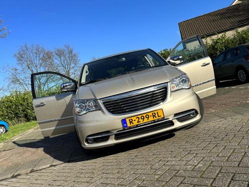 GRAND VOYAGER 3.6 V6 LIMITED-S GOLD 2015 3xTV/DVD OPEN DAK, Auto's, Chrysler, Particulier, Grand Voyager, ABS, Achteruitrijcamera