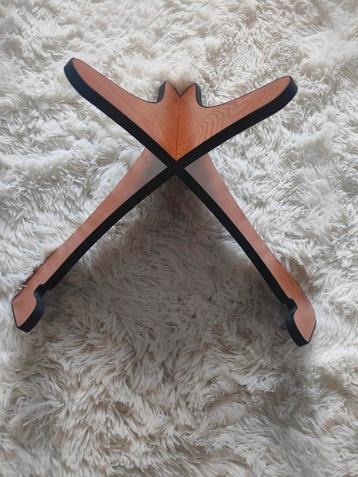 Houten handpan standaard met beschermlaag. Nieuw! beschikbaar voor biedingen