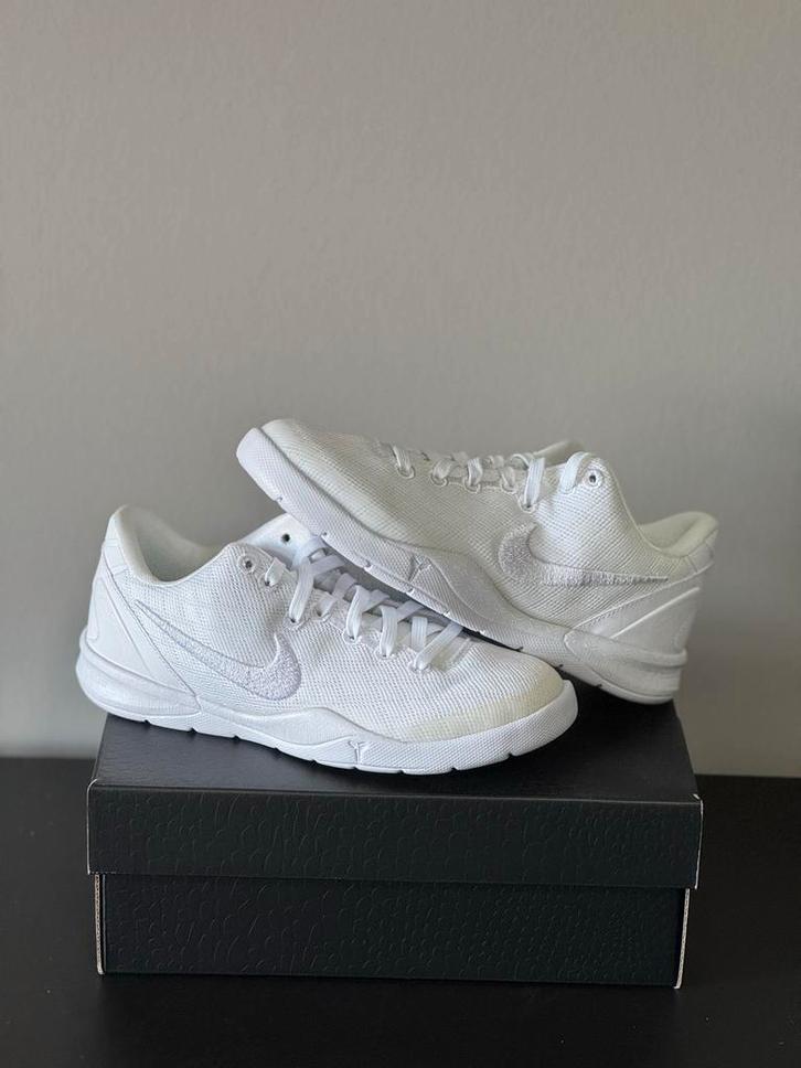 Nike Kobe 8 Protro Halo - Maat 33.5, Kinderen en Baby's, Kinderkleding | Schoenen en Sokken, Nieuw, Jongen of Meisje, Ophalen of Verzenden