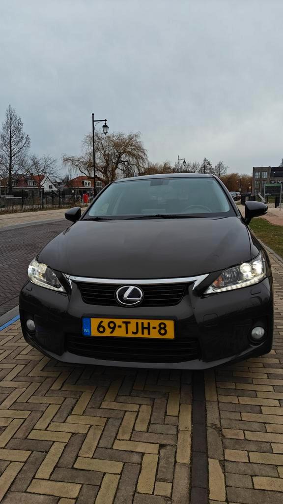 Lexus CT-H 200H 1.8 Hybrid 2012 Bruin, Auto's, Lexus, CT-H, Hybride Elektrisch/Benzine, Euro 6, A, Hatchback, Automaat, Origineel Nederlands