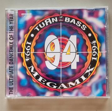 Turn Up The Bass Megamix 1994 CD beschikbaar voor biedingen