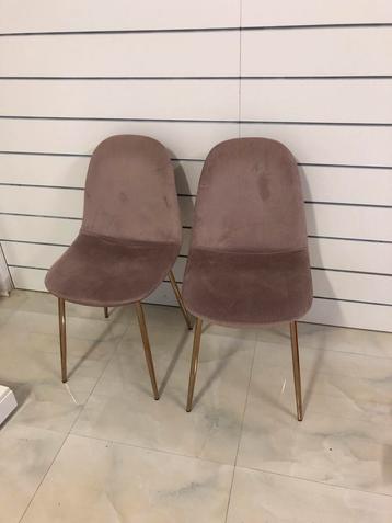 2 Rosé Velvet Eetkamerstoelen met Gouden Poten beschikbaar voor biedingen
