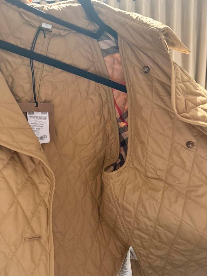 Burberry Jas - Maat L - Nieuw met prijskaartje!, Kleding | Dames, Jassen | Zomer, Nieuw, Maat 42/44 (L), Ophalen of Verzenden