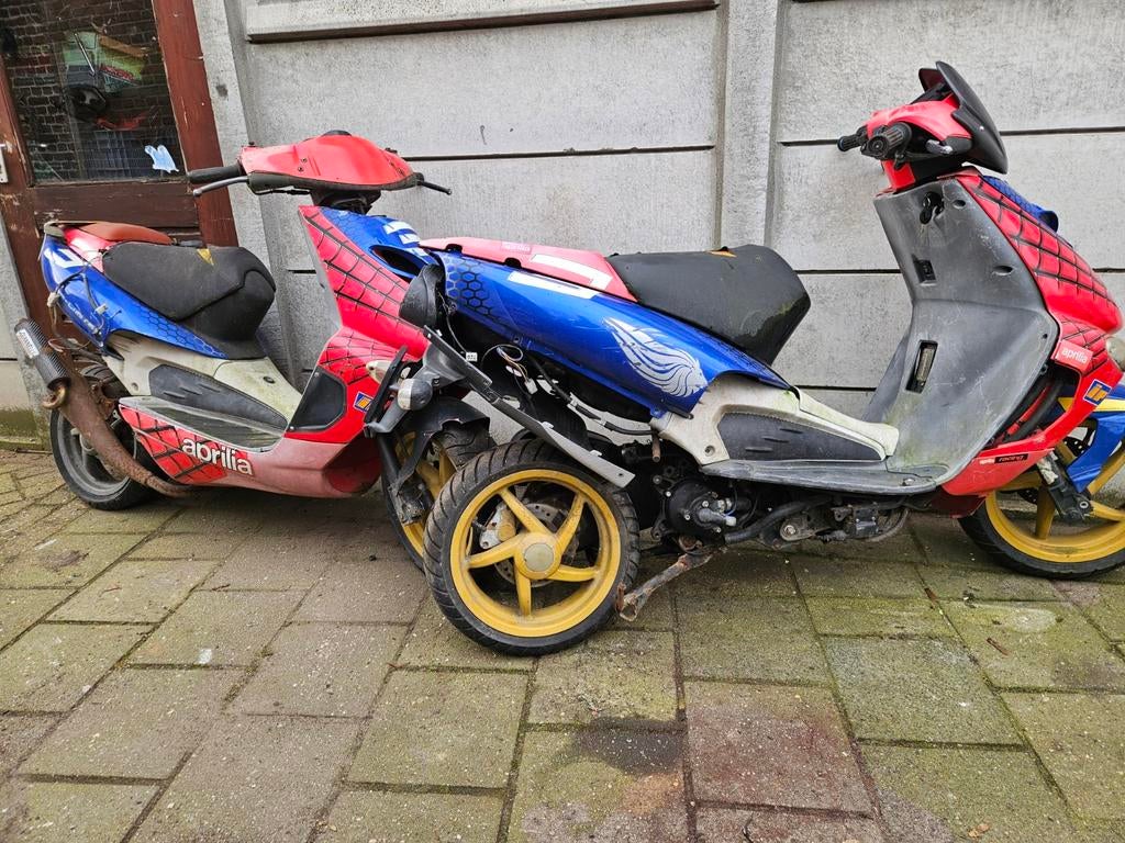 2x Aprilia SR Spider SR50 + kenteken compleet of onderdelen, Ophalen, Gebruikt, Maximaal 45 km/u, SR 50