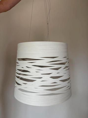 Witte designlamp met chromen afdekplaat beschikbaar voor biedingen