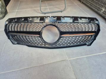 Mercedes CLA250 C117 Grill 2013 beschikbaar voor biedingen