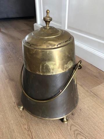 Kolenpot beschikbaar voor biedingen