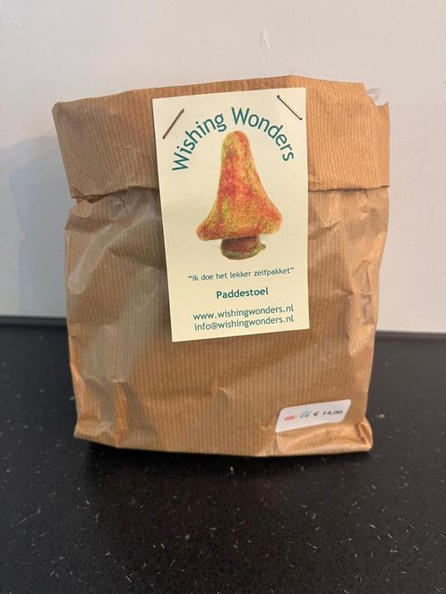 Zelfmaakpakket paddestoel atelier Wishing Wonders, Hobby en Vrije tijd, Vilt, Nieuw, Figuurtje(s), Wolvilt, Verzenden