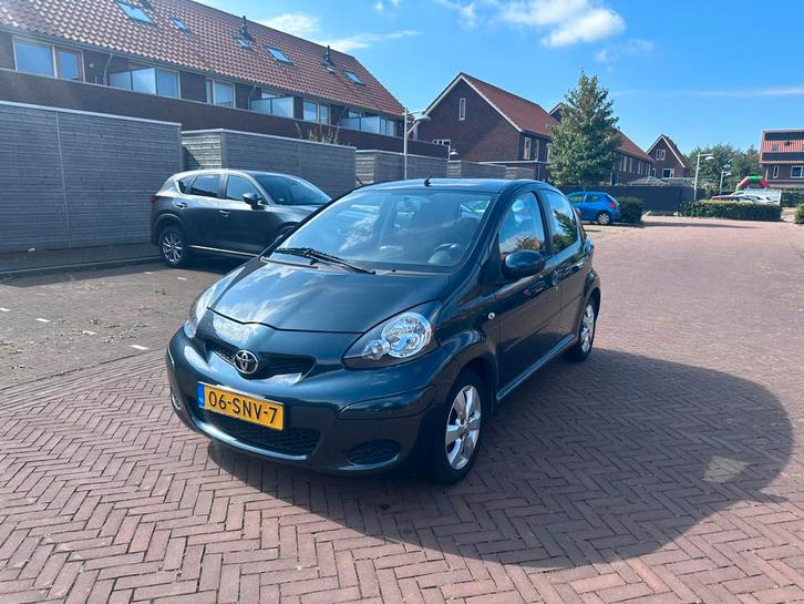 Toyota Aygo 1.0 vvti 5 drs 1ste eig. Dealer ond., Auto's, Toyota, Particulier, Aygo, ABS, Airbags, Airconditioning, Bluetooth