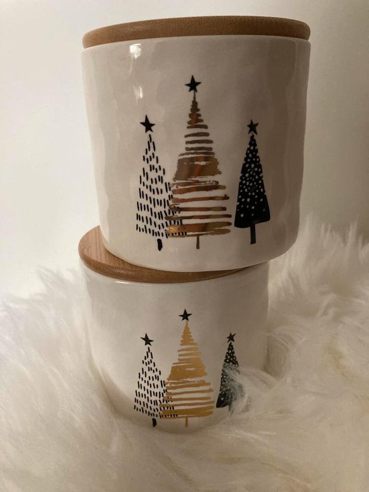 Kerstservies 2 opbergpotten kerstbomen goud zwart aardewerk, Huis en Inrichting, Keuken | Servies, Nieuw, Overige typen, Overige stijlen