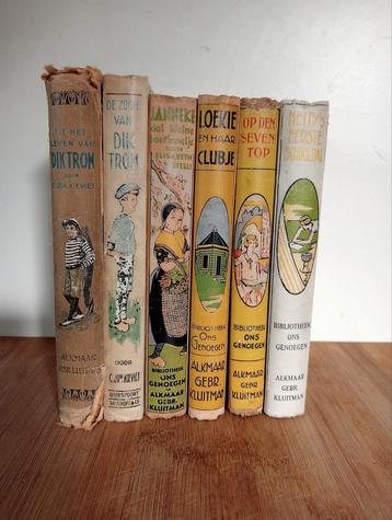 set van 6 antieke boeken Art Nouveau Art deco ter decoratie  beschikbaar voor biedingen