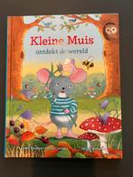 Kleine Muis ontdekt de wereld - Prentenboek, Ophalen of Verzenden, Zo goed als nieuw, Uitklap-, Voel- of Ontdekboek, 2 tot 3 jaar