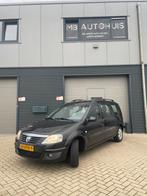 Dacia Logan 1.6 MPI Blackline 2011 Zwart, Auto's, 4 cilinders, 620 kg, Handgeschakeld, 48 €/maand